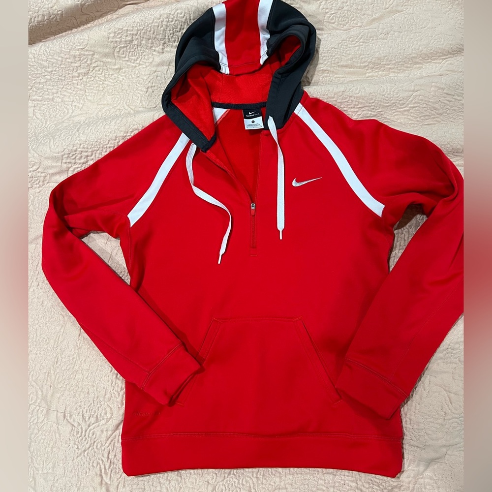Women’s Nike Sweatshirt